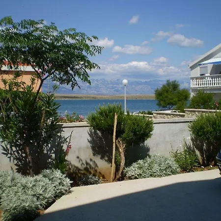 Marija&damir Apartamento Vir